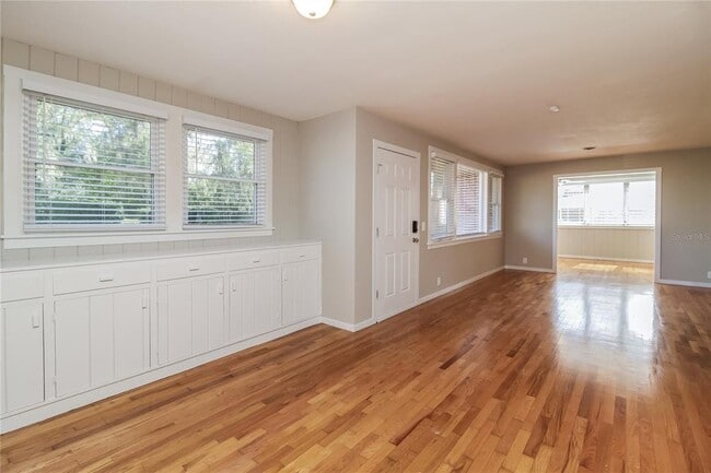 Building Photo - 840 N Florida Ave