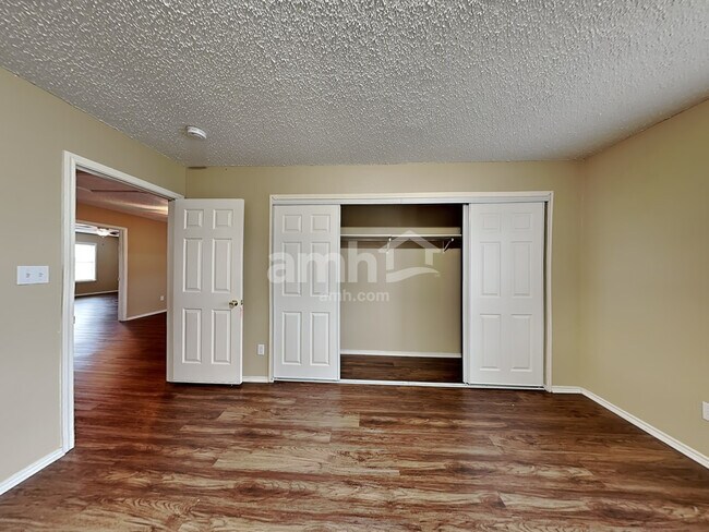 Building Photo - 7060 Milo Way
