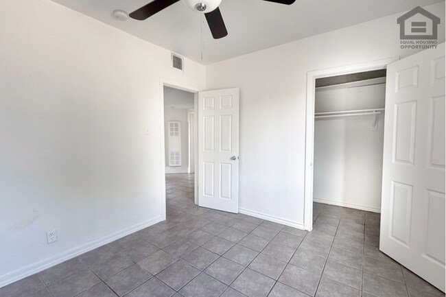 Building Photo - 2Bed/1Bath House at McDowell/32nd St! Move-In Ready on 10/08/2026! – NO HOA!