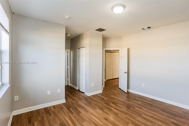 Building Photo - 24521 SW 110th Ave