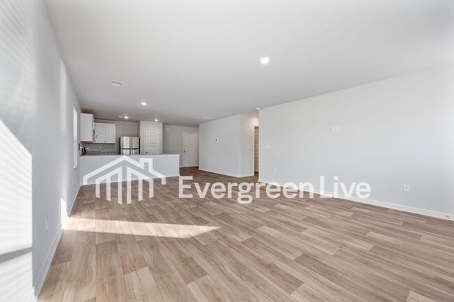 Building Photo - 1243 English Oaks St