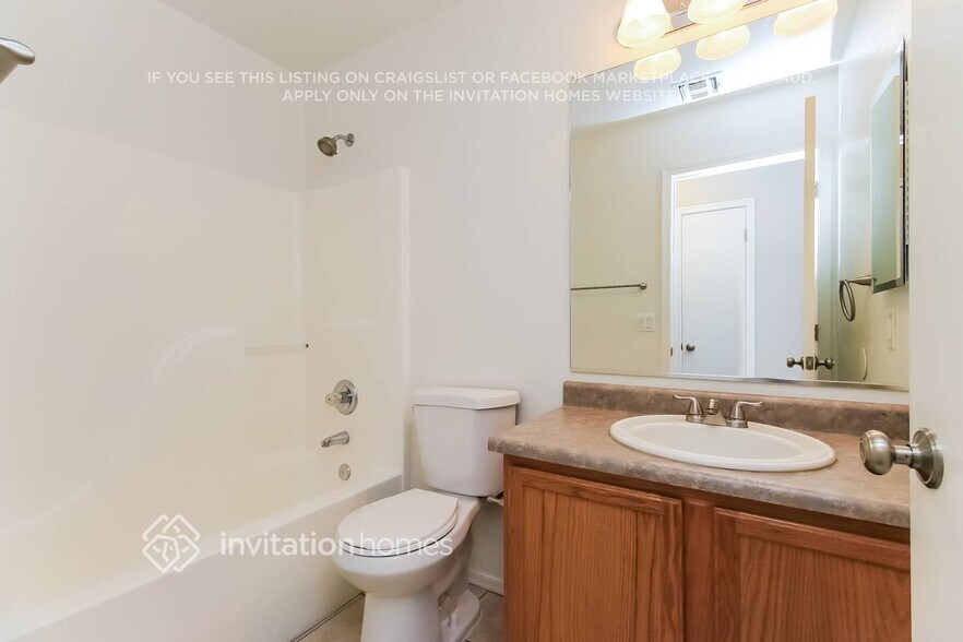 Building Photo - 639 S Concord St