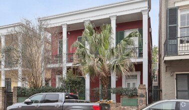 Building Photo - 1204 Chartres St