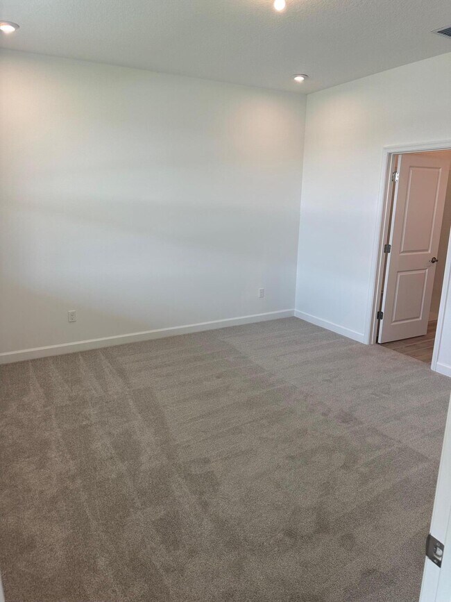 Building Photo - 12167 SW Viridian Blvd