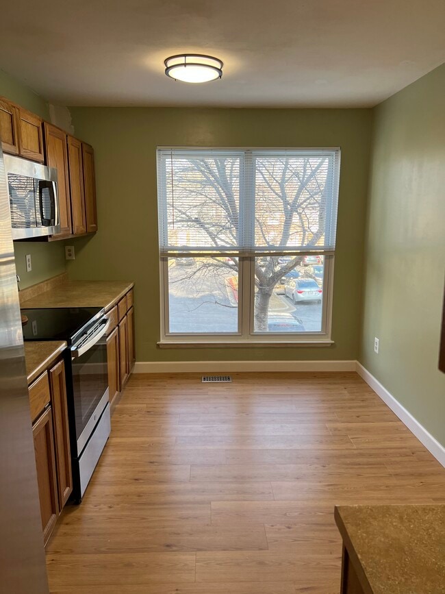 Building Photo - 17 Gallorette Ct