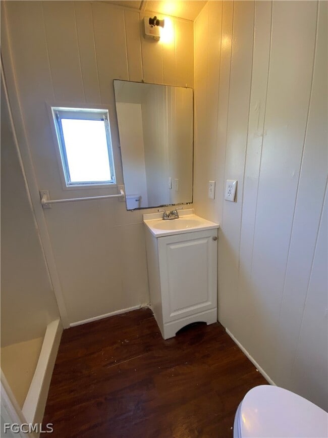 Building Photo - 7877 Suncoast Dr