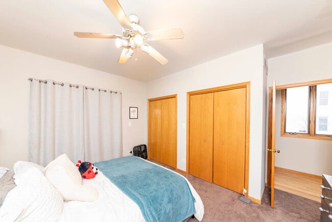 Building Photo - 1401 N Artesian Ave