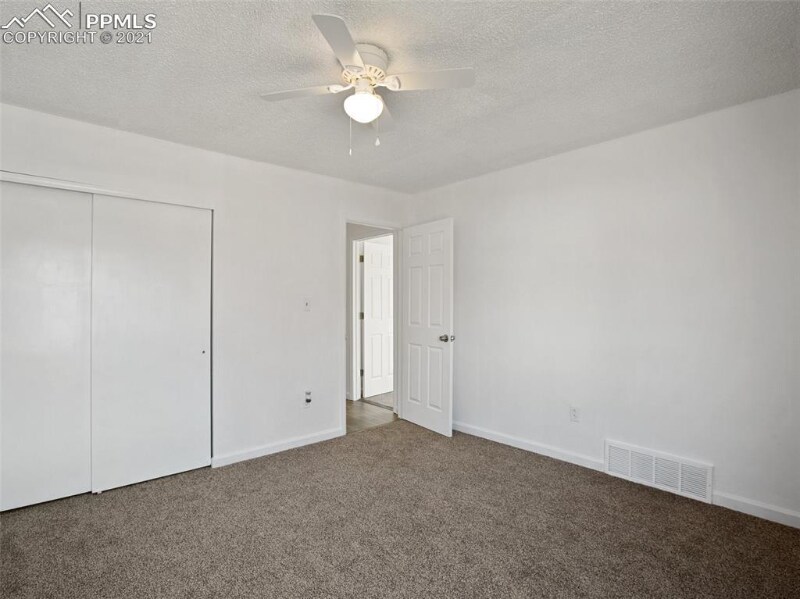 Building Photo - 1310 Firefly Cir