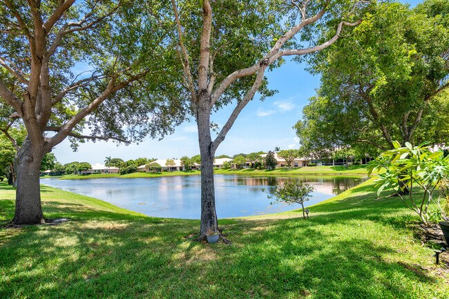 Building Photo - 2473 S Coral Trace Cir