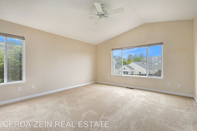 Building Photo - 3 br, 2.5 bath House - 7 Ratto Road