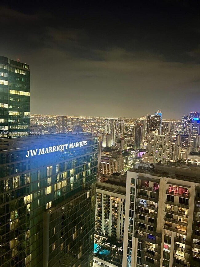 Building Photo - 300 Biscayne Blvd Way