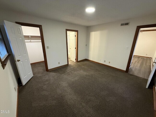 Building Photo - 3530 Ivy Commons Dr