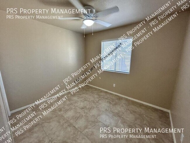 Building Photo - 551 S Lesueur-Unit 1
