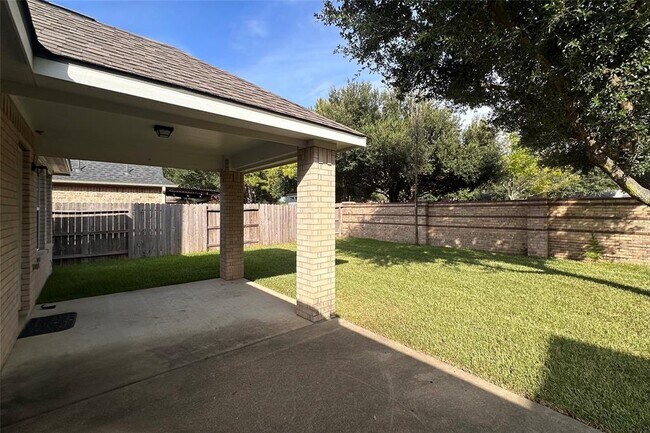 Building Photo - 24535 Sawgrass Meadow Ln