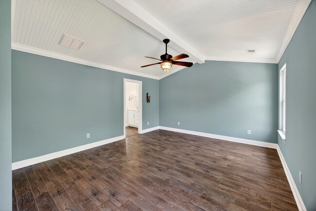 Building Photo - 1939 Chestnut Oak Ln