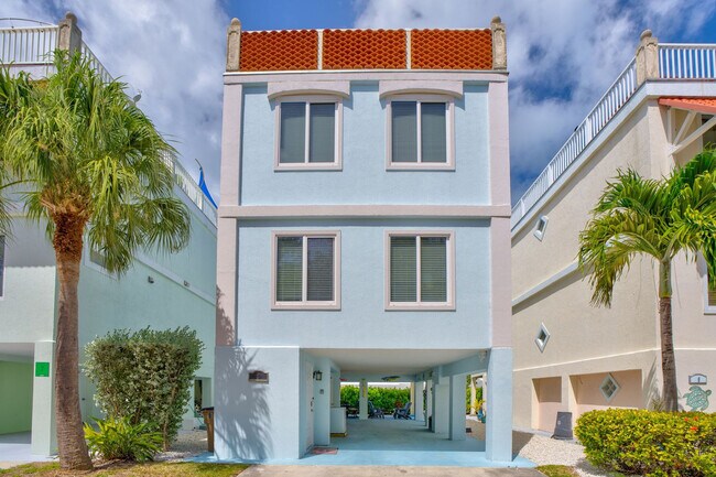 Building Photo - 12400 Overseas Hwy