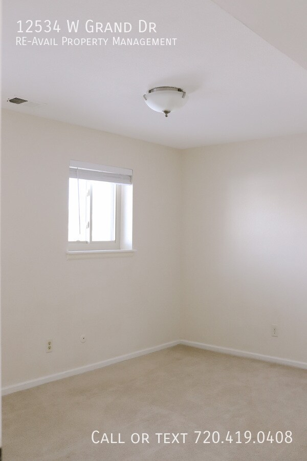 Building Photo - 12534 W Grand Dr