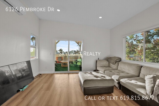 Primary Photo - 6126 Pembroke Dr