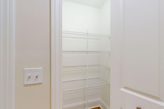 Floorplan - 5111 S. Kimbark Avenue