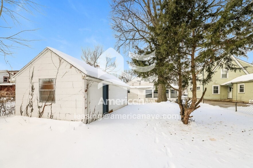 Building Photo - 1936 Litchfield Ave