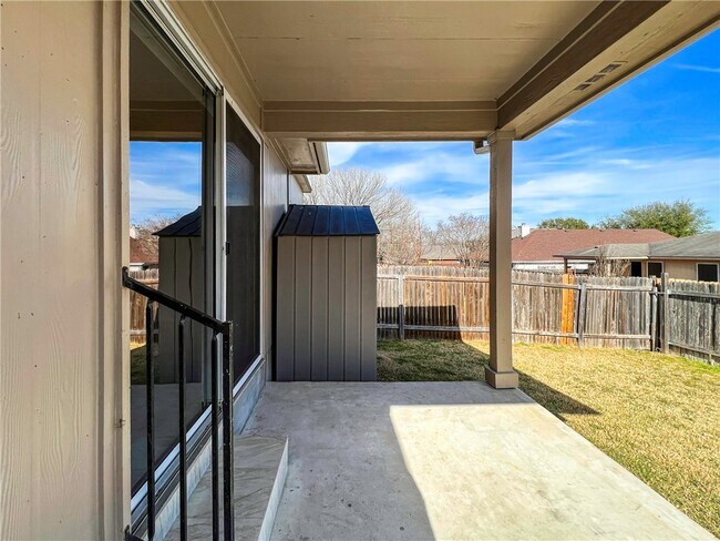 Building Photo - 116 Remington Dr