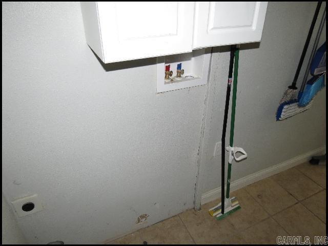 Building Photo - 9216 W 6th St