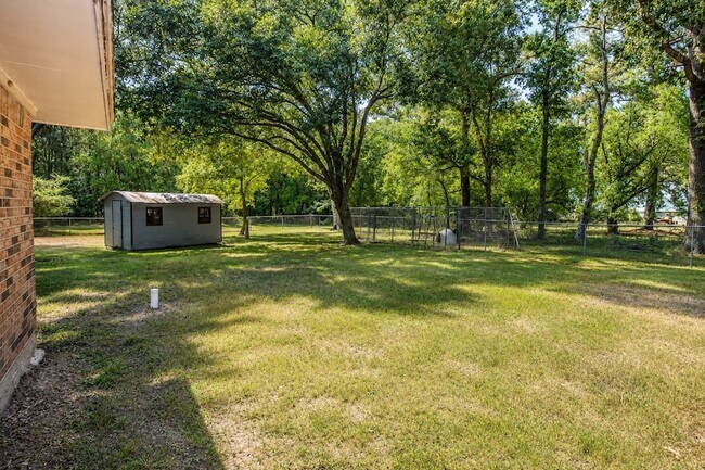 Building Photo - 5723 FM 2100