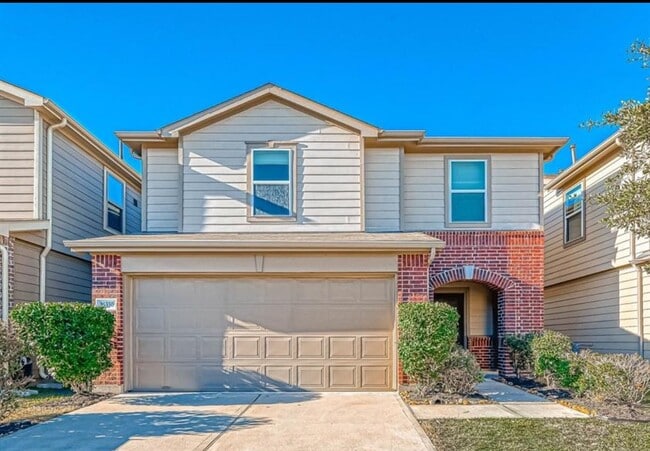 Building Photo - 16330 Oakside Hollow Ln