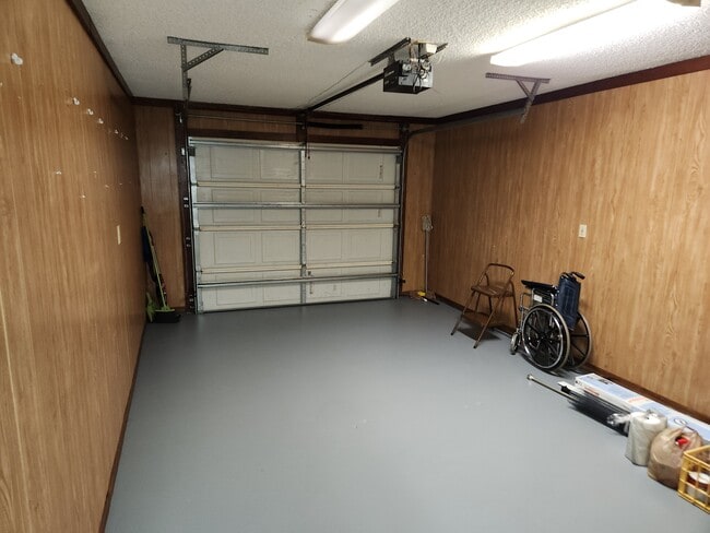 Building Photo - 6105 W 2nd Manor