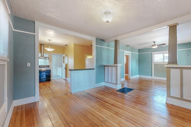 Building Photo - HISTORIC Edo BUNGALOW 2 Bedroom 1 Bath