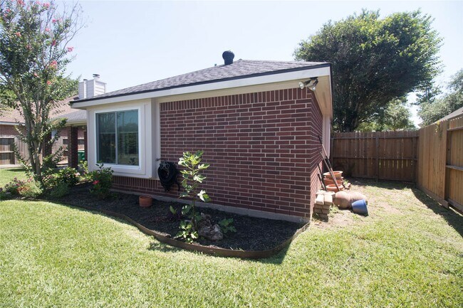 Building Photo - 1318 Ragsdale Ln