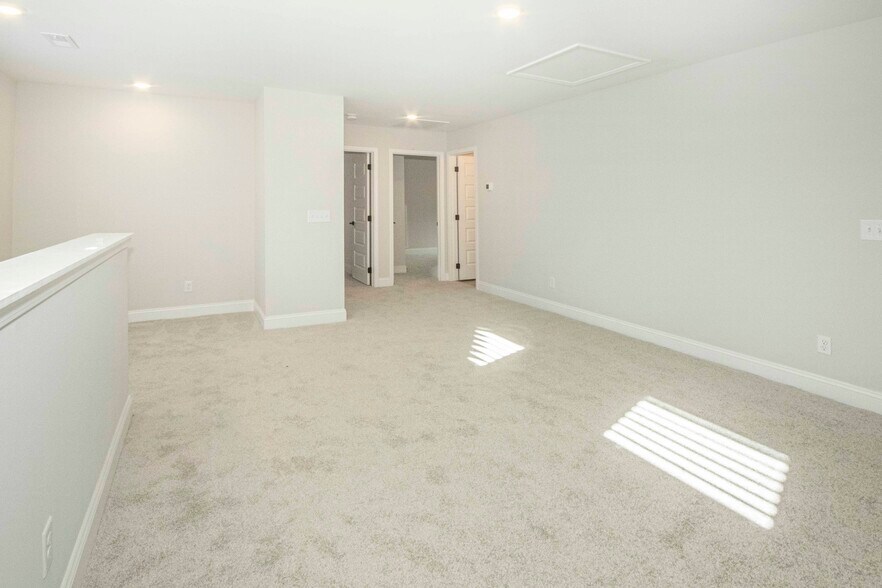 Building Photo - 12717 Duckfoot Ln