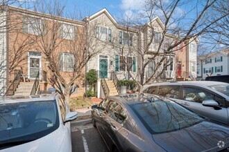 Building Photo - 4644 Deerwatch Dr