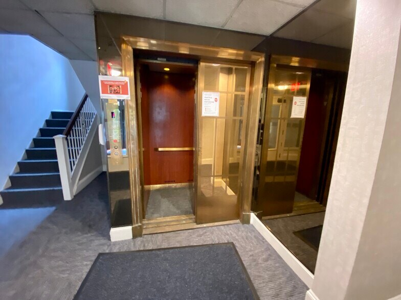 Building Photo - 137 Englewood Ave