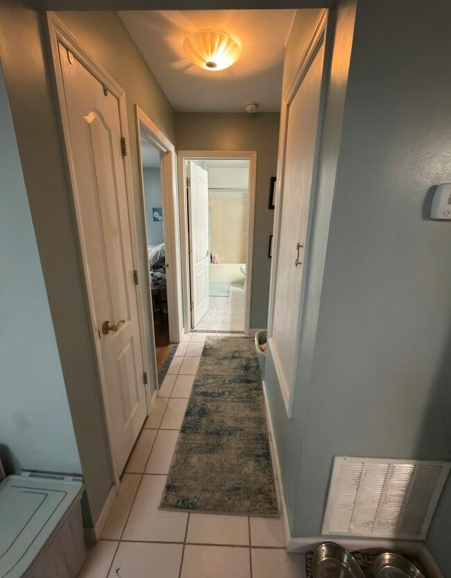 Building Photo - 169 Brookview Ln