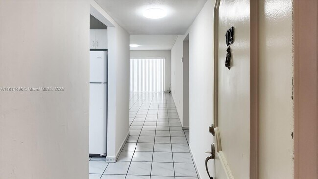 Primary Photo - 6620 W 2nd Ct