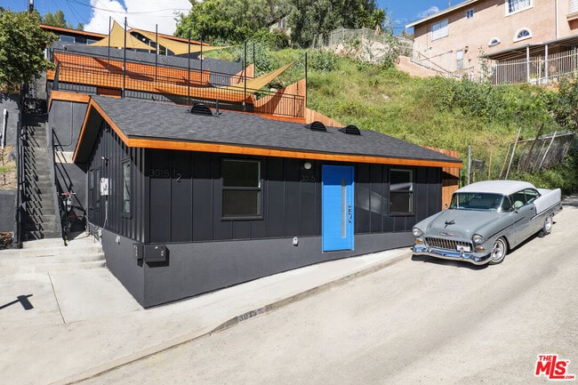 Building Photo - 3015 Future Pl