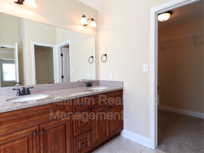Building Photo - 1398 Bruceton Dr