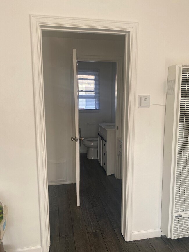 Building Photo - 4101 - 4115 Leimert Blvd. (B)