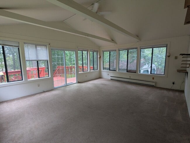Building Photo - 285 Bromley Rd