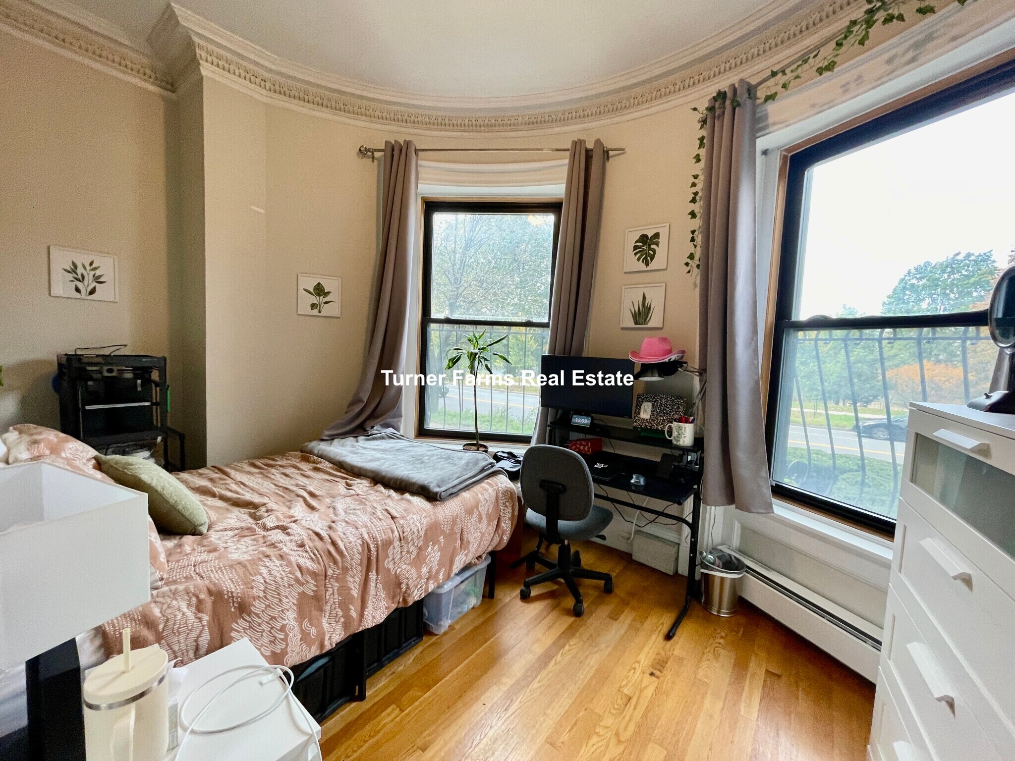 Building Photo - 42 Fenway