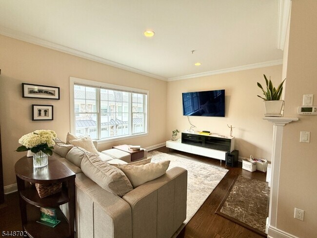 Building Photo - 5 A Foley Pl