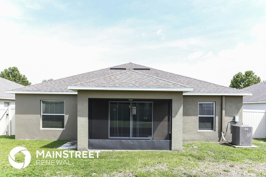 Building Photo - 8020 Cherry Branch Dr