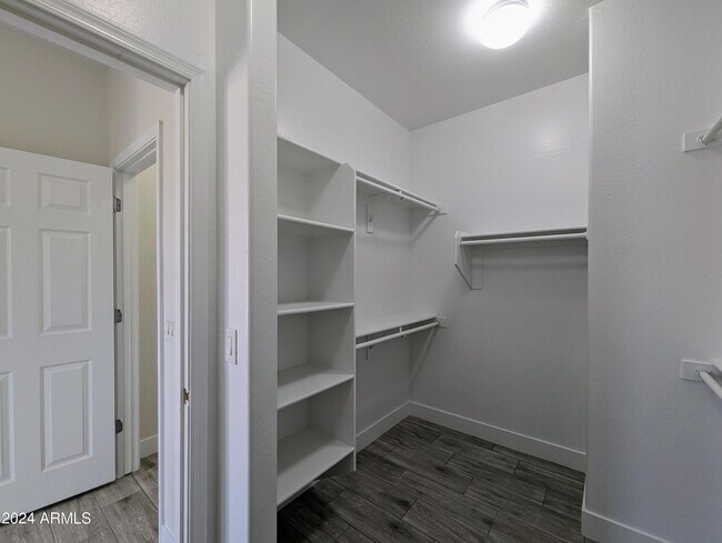Building Photo - 15432 W Tasha Cir