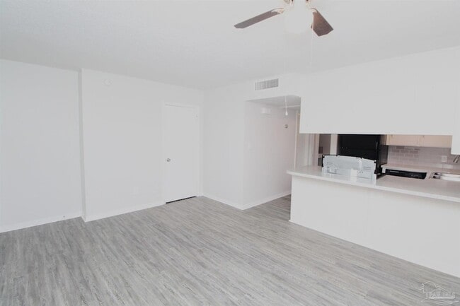 Building Photo - 10151 Guidy Ln