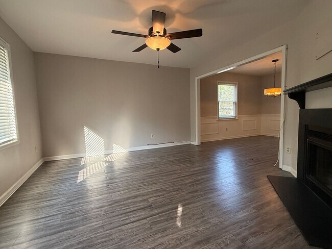 Building Photo - 8317 Summerglen Cir