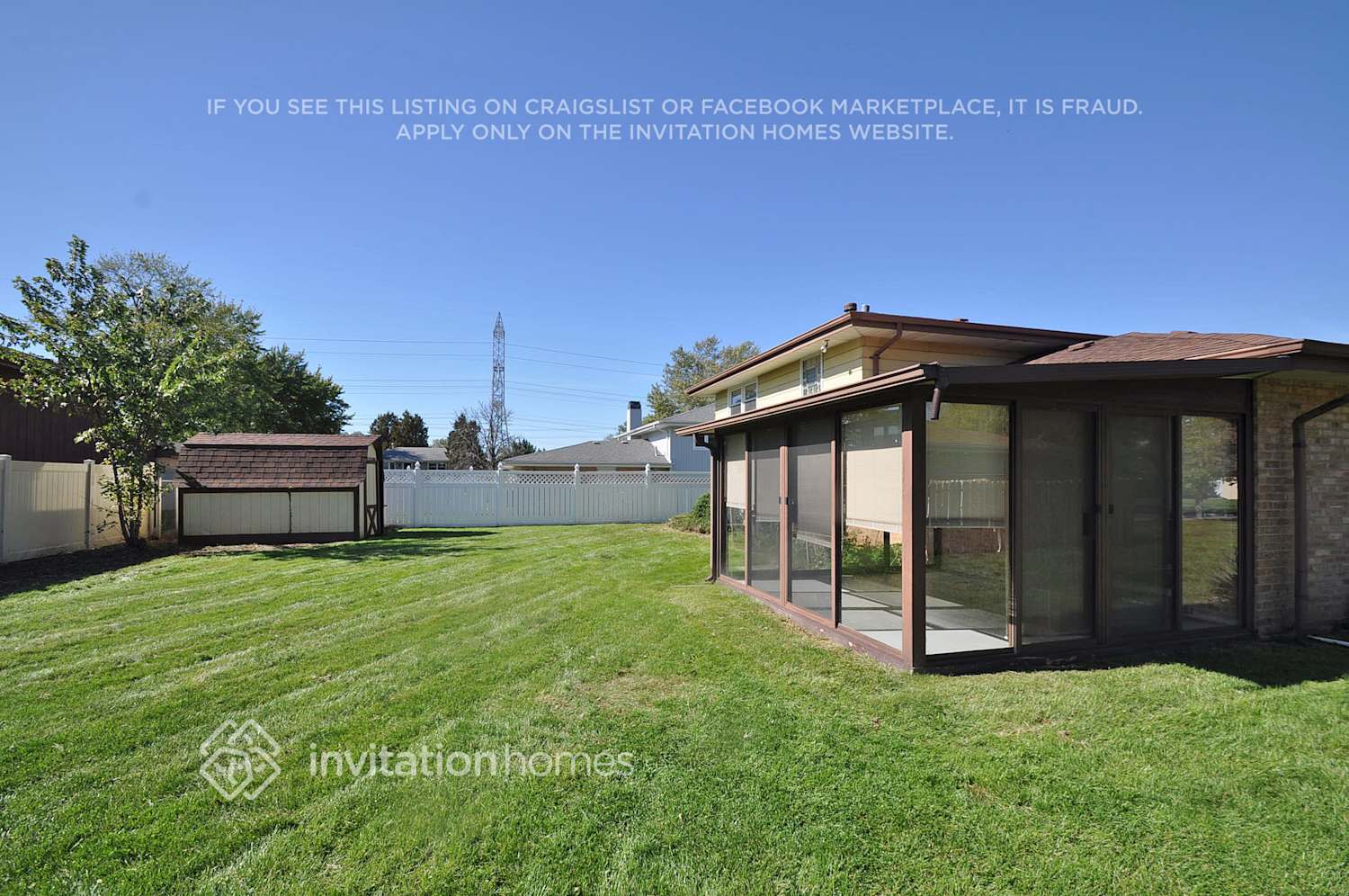 Building Photo - 7653 W 105th St