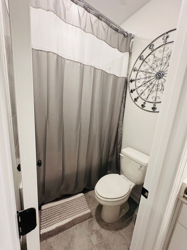 Building Photo - 603 Skye Ct