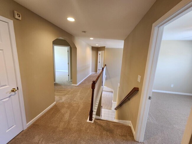 Building Photo - 1594 Overview Cir SW