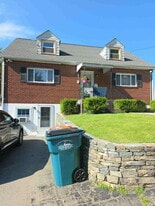 Building Photo - 8 Shale Rd